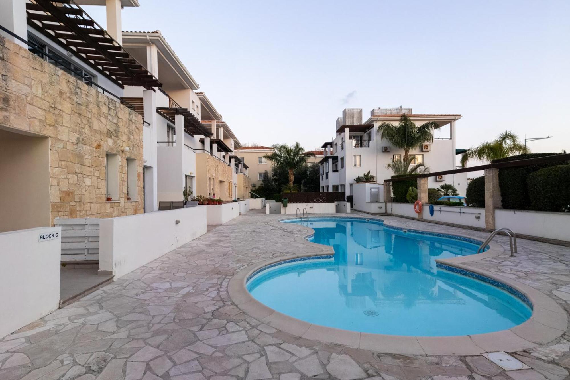 Nefeli Blue-Horizon 2B, Pool, Suites, Big Balconies Пафос Екстериор снимка