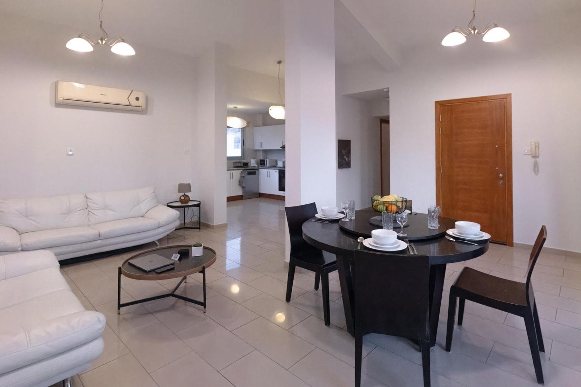 Nefeli Blue-Horizon 2B, Pool, Suites, Big Balconies Пафос Екстериор снимка